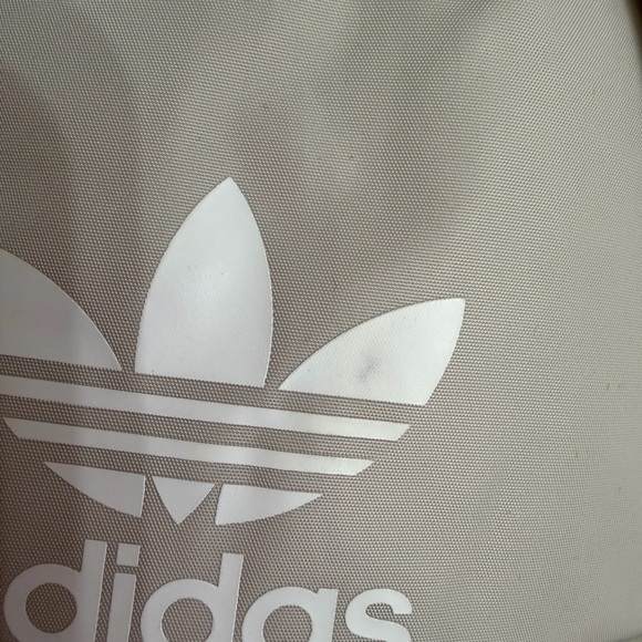 Adidas Waist Bag NWT - Picture 2 of 9